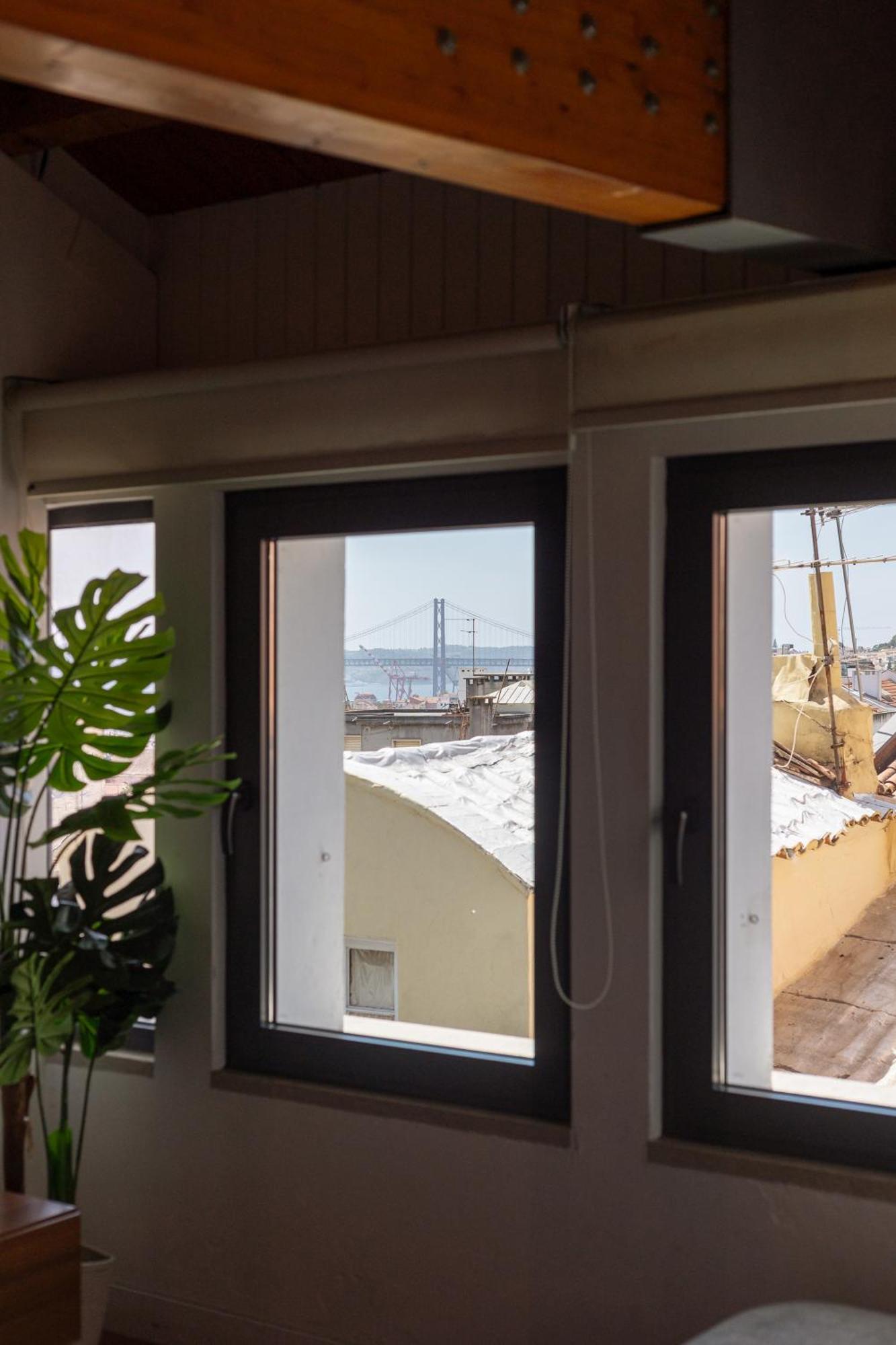 Amazing Tailor Made Penthouse With A View Apartment Lisbon Bagian luar foto