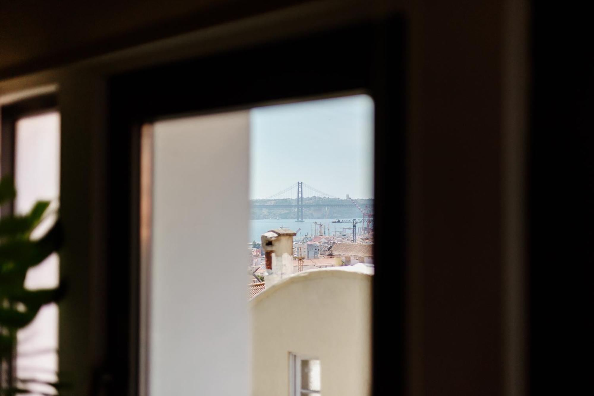 Amazing Tailor Made Penthouse With A View Apartment Lisbon Bagian luar foto